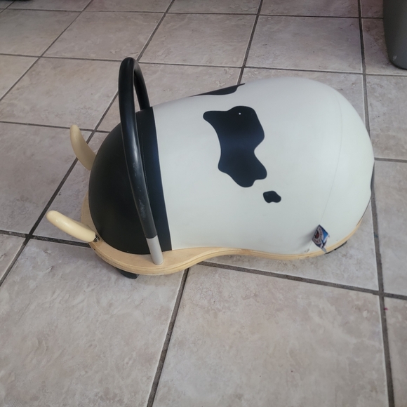 Wheely Bug Ride On – Cow - Picture 1 of 11
